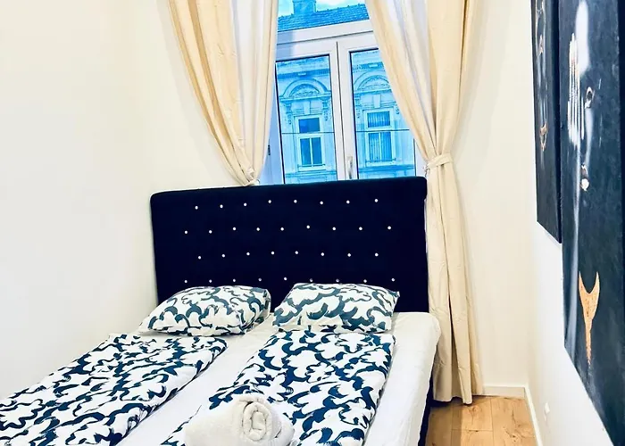 Stylish 3-bedroom Close To Kaufpark Alterlaa *