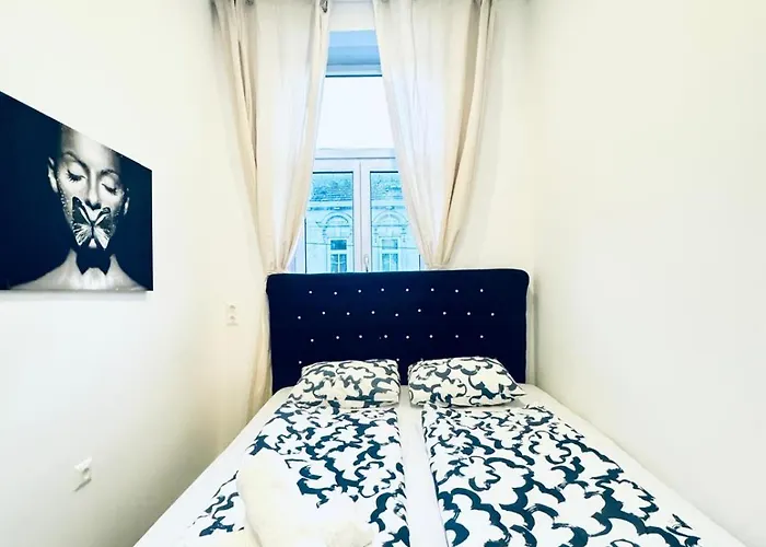 Apartment Stylish 3-bedroom Close To Kaufpark Alterlaa