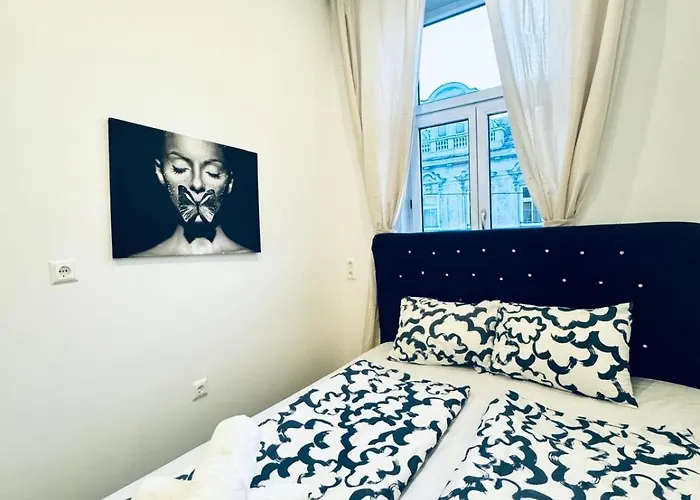 Apartment Stylish 3-bedroom Close To Kaufpark Alterlaa Vienna