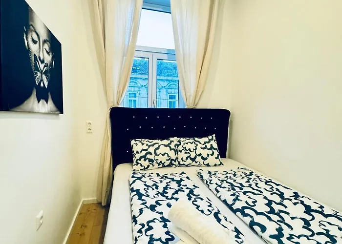 Apartment Stylish 3-bedroom Close To Kaufpark Alterlaa *