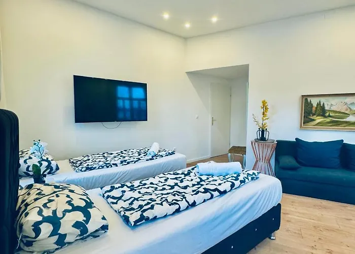 Stylish 3-bedroom Close To Kaufpark Alterlaa Apartment *