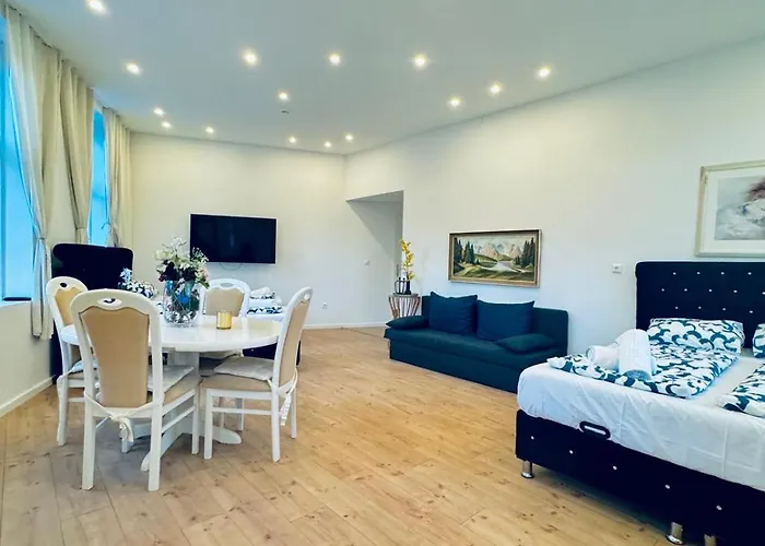 Apartment Stylish 3-bedroom Close To Kaufpark Alterlaa
