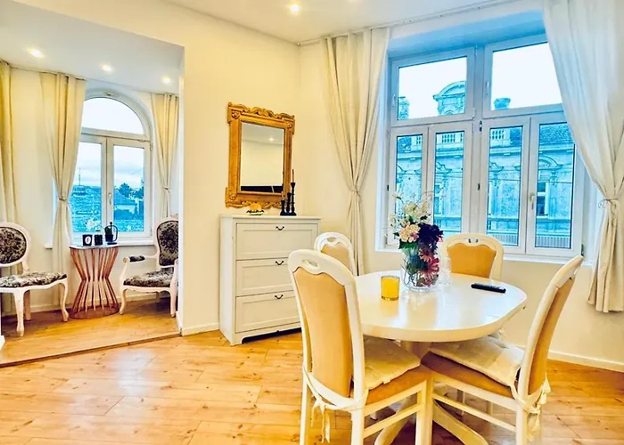 Apartment Stylish 3-bedroom Close To Kaufpark Alterlaa