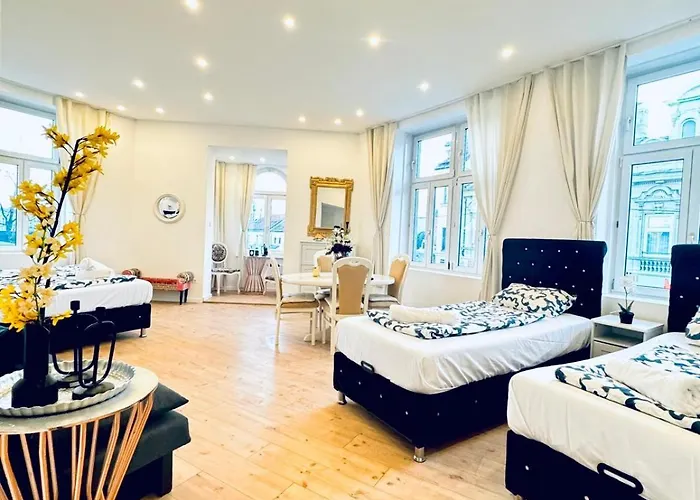 Apartment Stylish 3-bedroom Close To Kaufpark Alterlaa Vienna