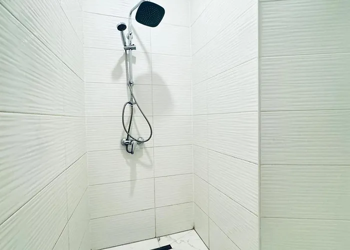 Apartment Stylish 3-bedroom Close To Kaufpark Alterlaa