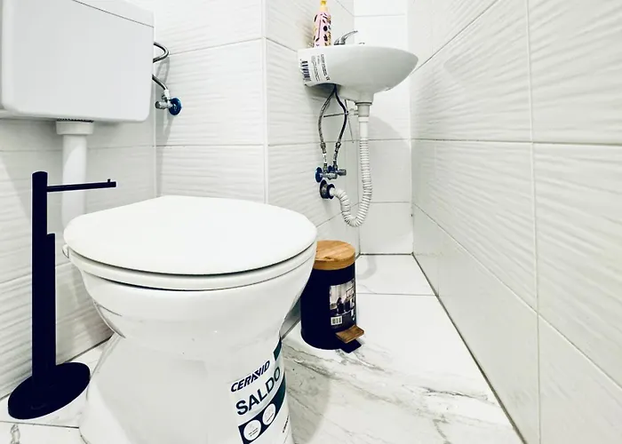 Apartment Stylish 3-bedroom Close To Kaufpark Alterlaa *